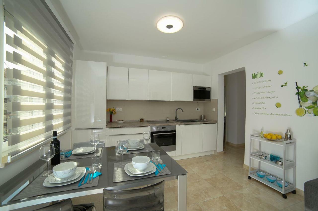 Amazing Luxury 4Star Apartment Laura Supetar Eksteriør billede