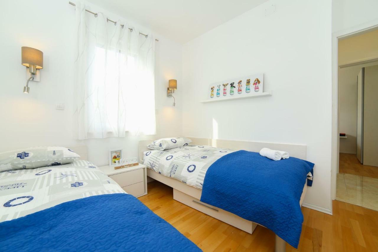 Amazing Luxury 4Star Apartment Laura Supetar Eksteriør billede