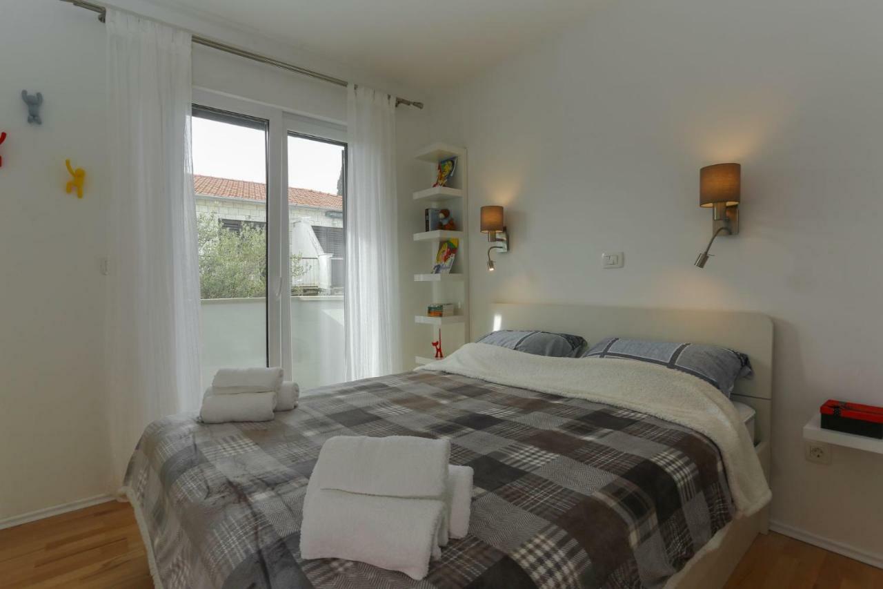 Amazing Luxury 4Star Apartment Laura Supetar Eksteriør billede
